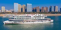 寶鷹集團(tuán)熱烈祝賀載電量全球最大、充電技術(shù)屬世界首創(chuàng)的純電動游輪——“長江三峽1”成功首航